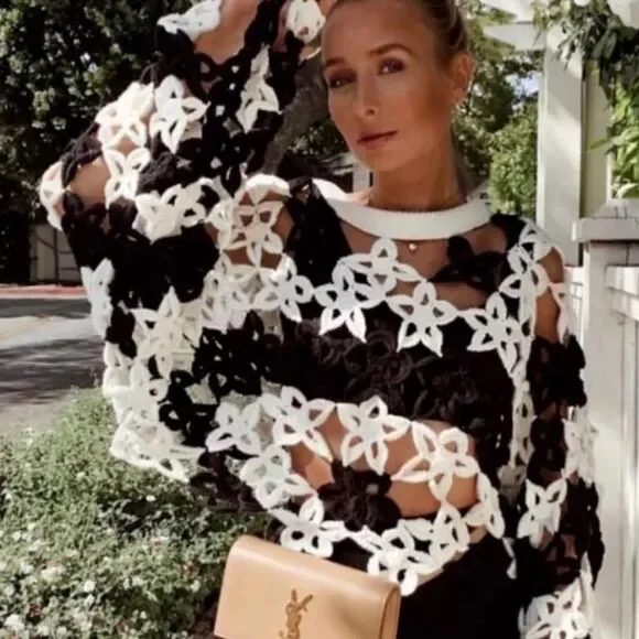 Zara Limited Edition Black White Women's Floral Crochet Sweater Boho Festival - Picture 1 of 16